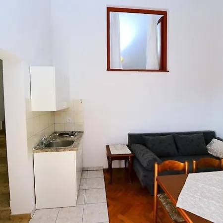 Appart hôtel Zdjelar 3*