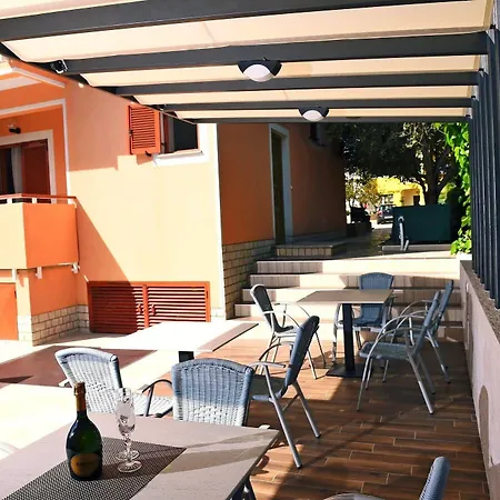 Zdjelar Apartahotel Poreč